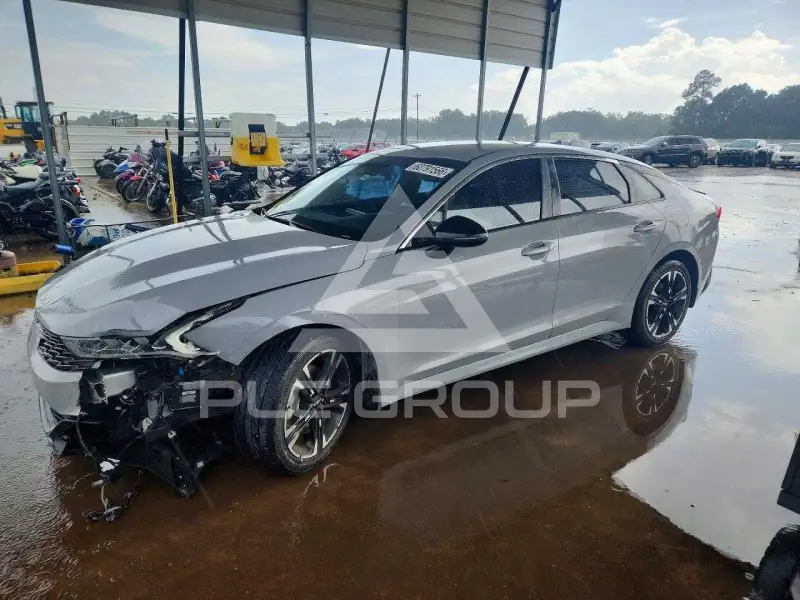 2024 KIA K5 фото