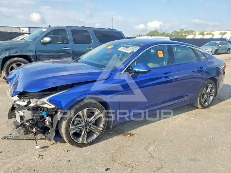 2024 KIA K5 photo