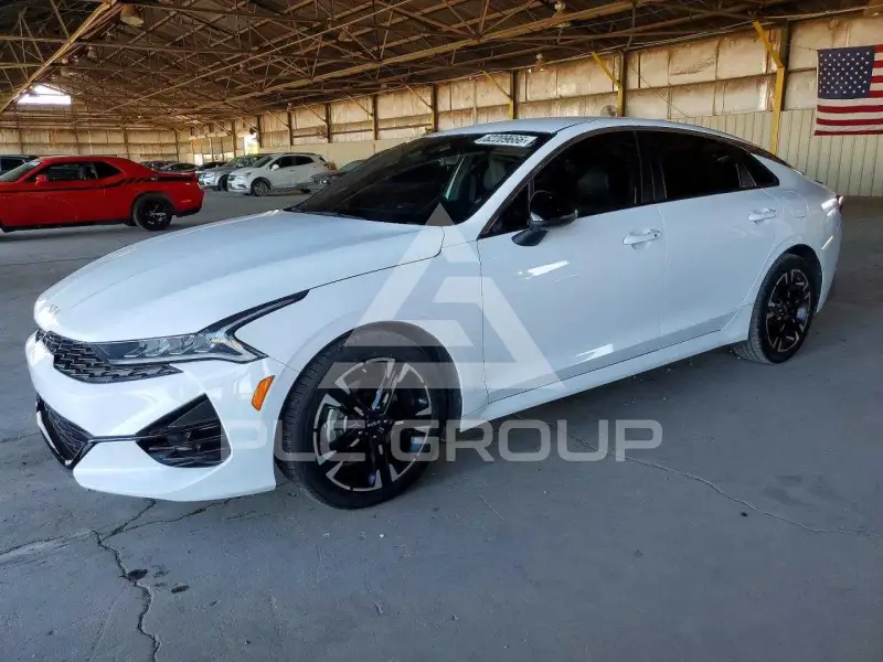 2024 KIA K5 photo