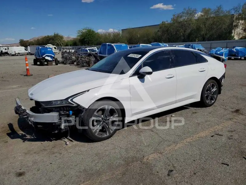 2024 KIA K5 photo