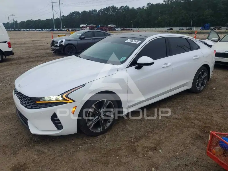 2024 KIA K5 фото