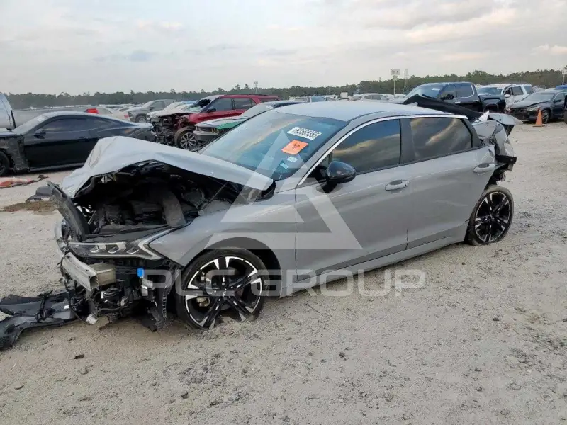 2024 KIA K5 photo