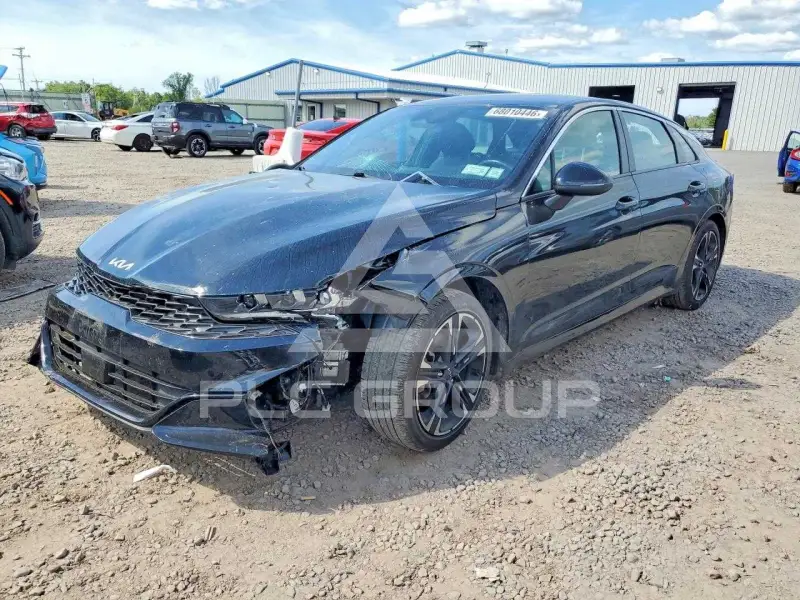 2024 KIA K5 фото