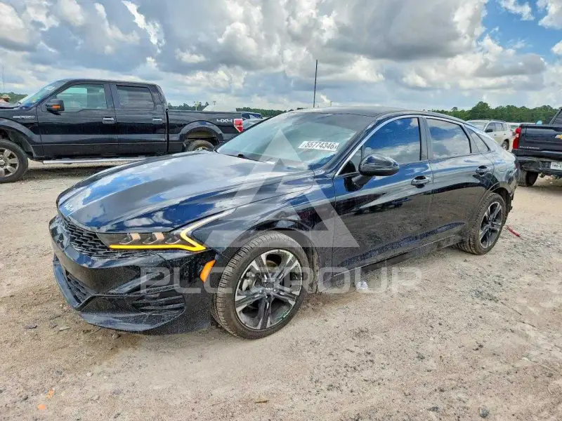 2024 KIA K5 photo