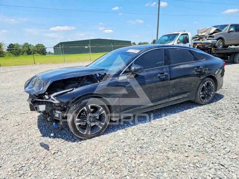 2024 KIA K5 фото