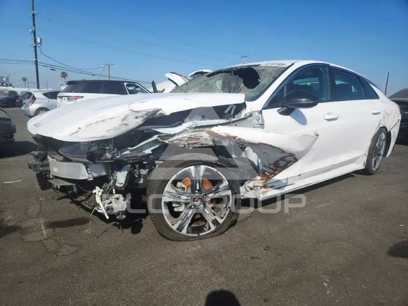2024 KIA K5 photo