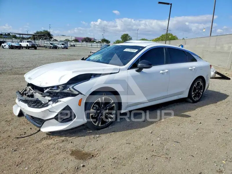 2024 KIA K5 фото
