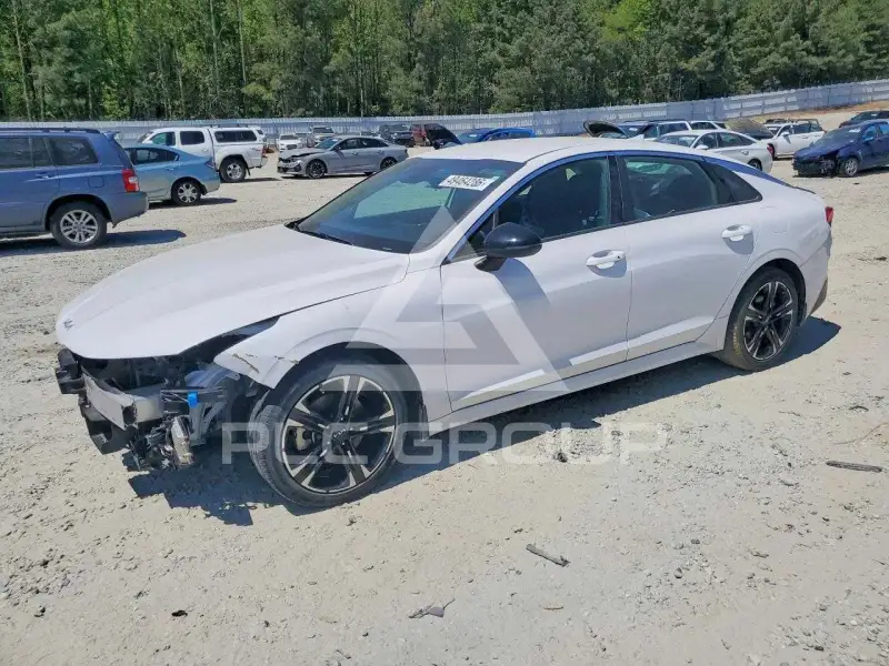 2024 KIA K5 фото