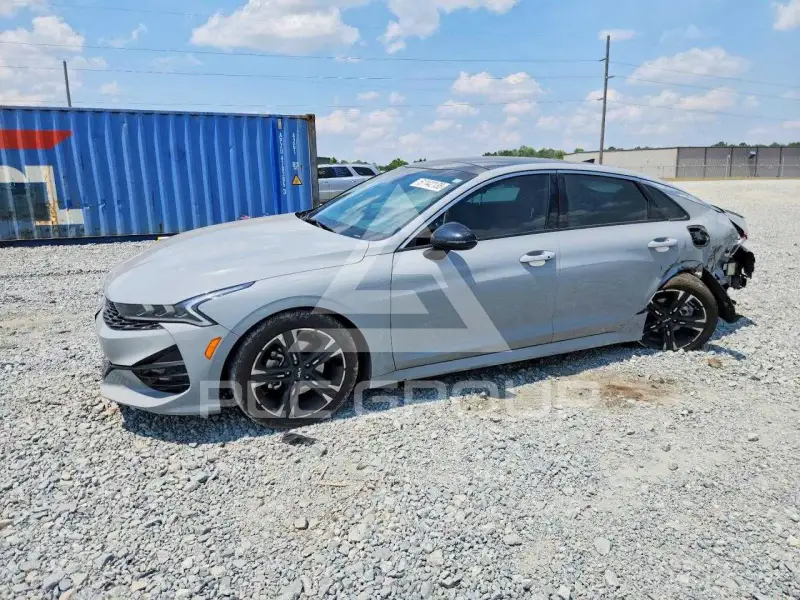 2024 KIA K5 фото