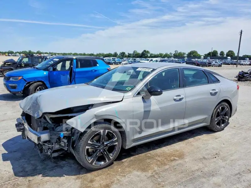 2024 KIA K5 photo