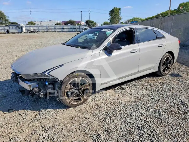 2024 KIA K5 photo