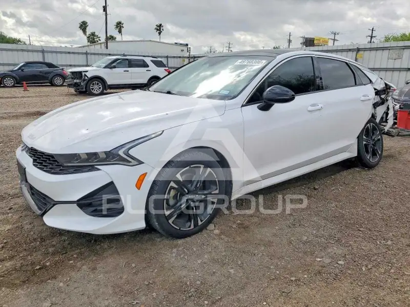 2024 KIA K5 фото