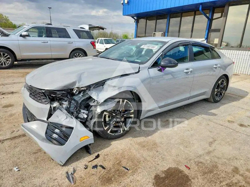 2024 KIA K5 photo