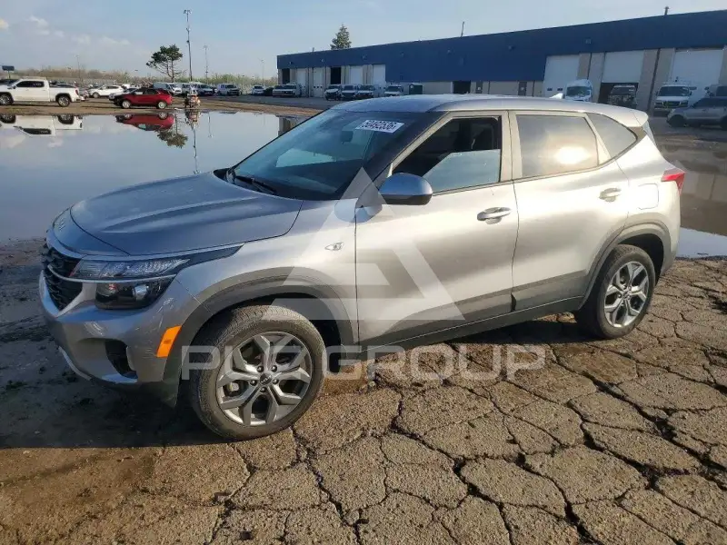 2024 KIA Seltos фото