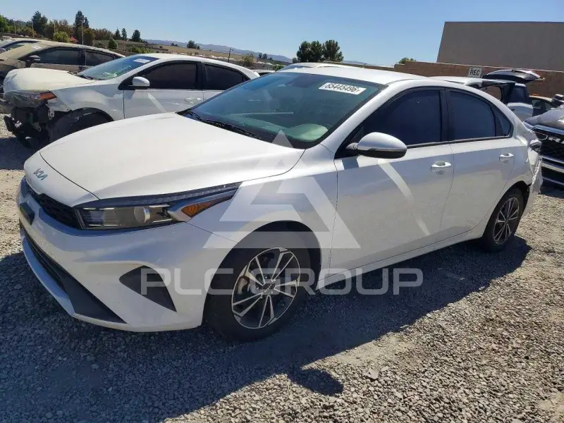 2024 KIA Forte фото
