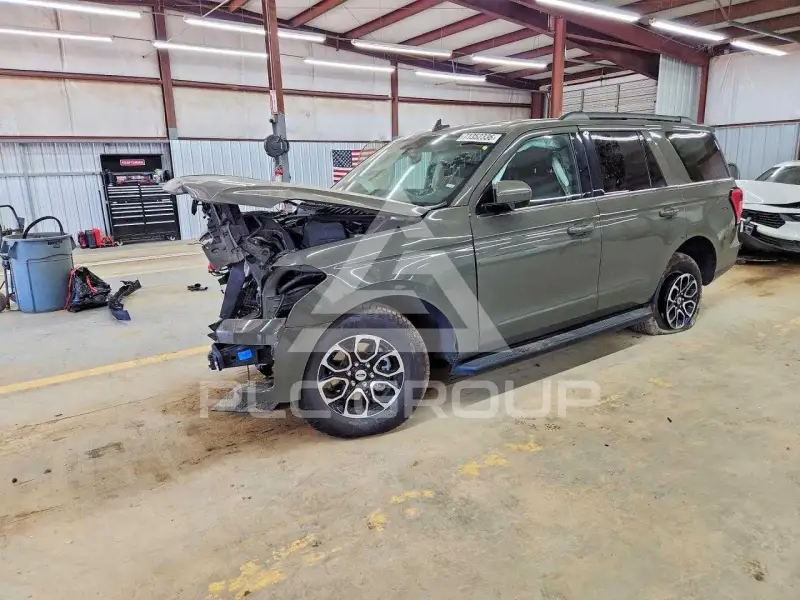 2024 Ford EXPEDITION photo