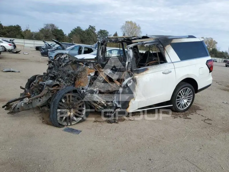 2024 Ford EXPEDITION photo