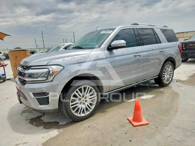 2024 Ford EXPEDITION photo
