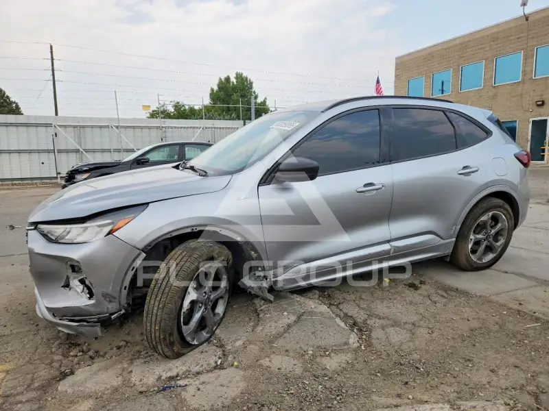 2024 Ford ESCAPE фото