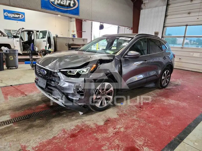 2024 Ford ESCAPE photo