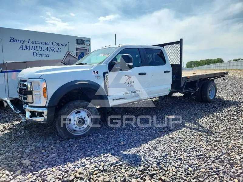 2024 Ford F-550 фото