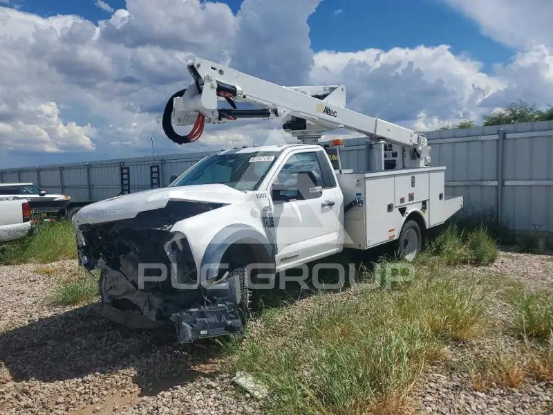 2024 Ford F-550 фото