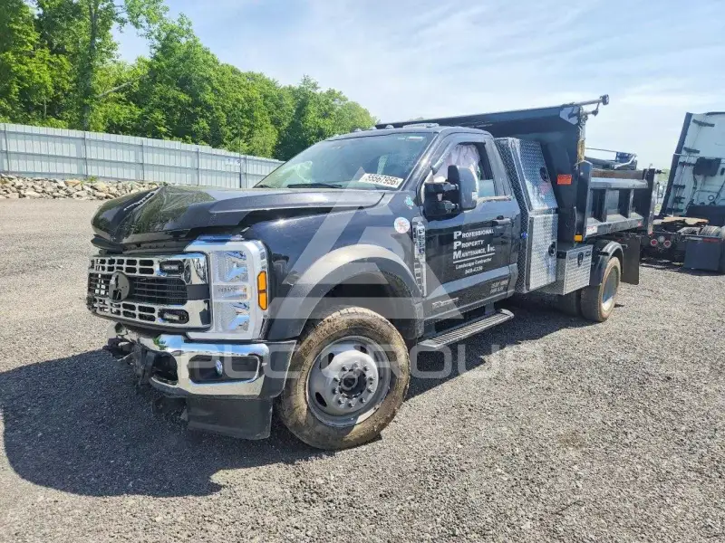 2024 Ford F-550 фото