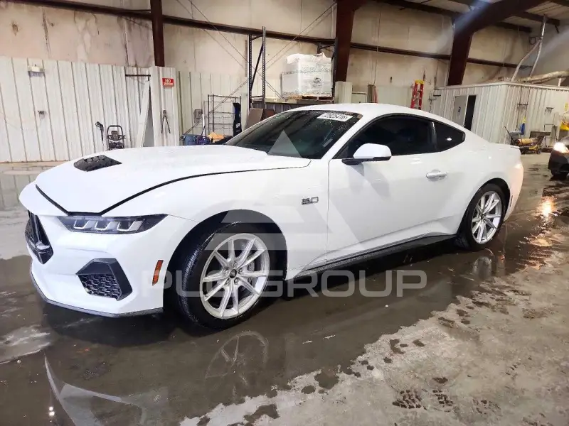 2024 Ford MUSTANG фото