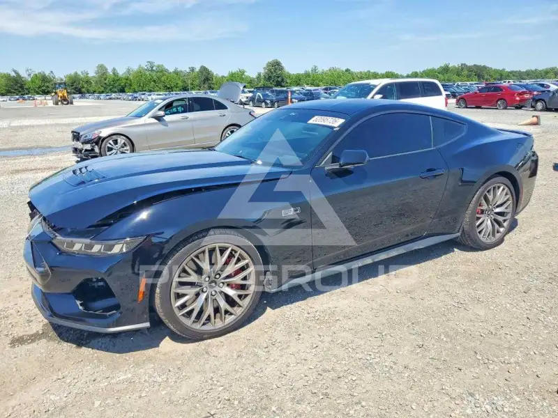 2024 Ford MUSTANG photo