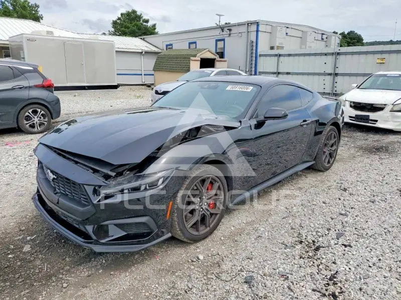 2024 Ford MUSTANG фото