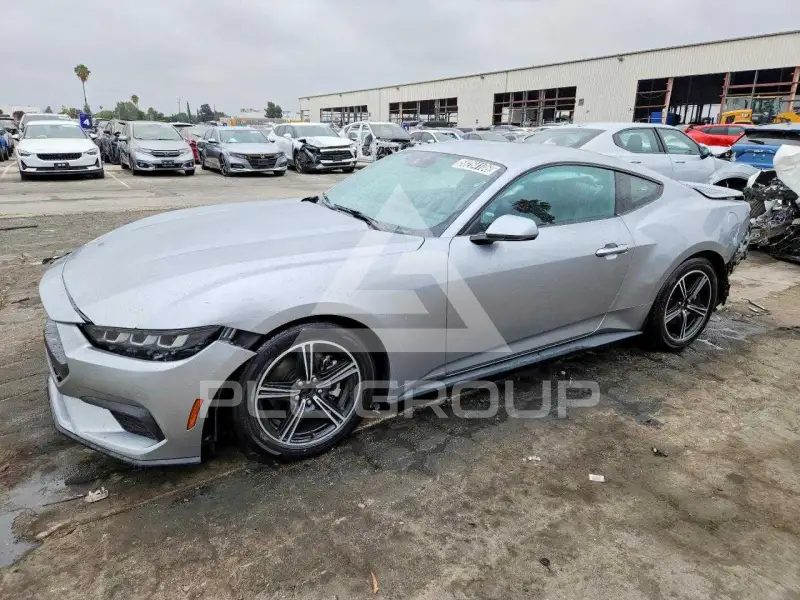 2024 Ford MUSTANG фото