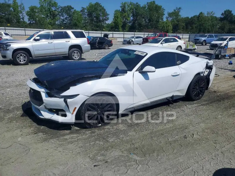 2024 Ford MUSTANG photo