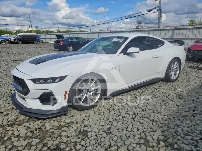 2024 Ford MUSTANG фото