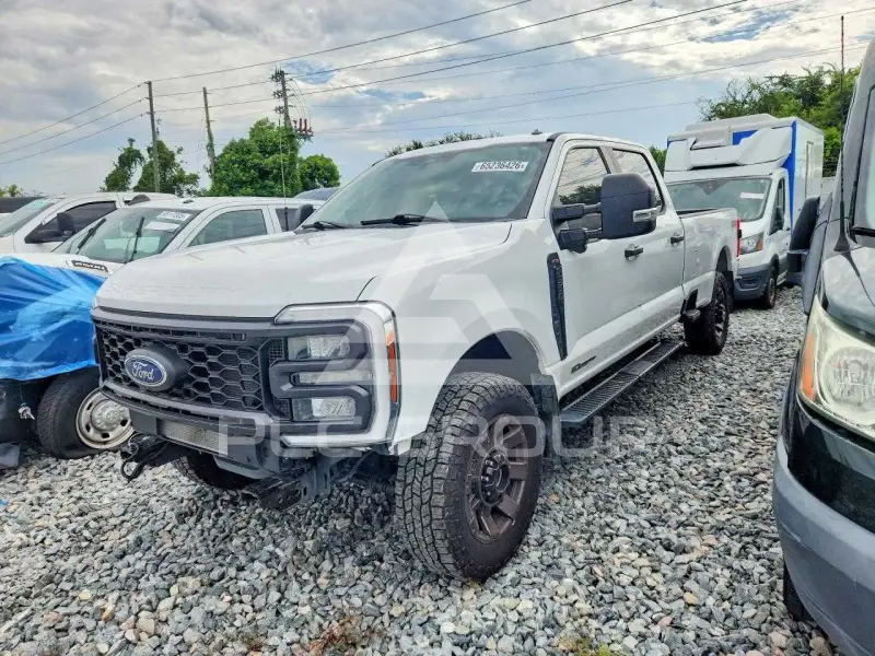2024 Ford F-350 фото