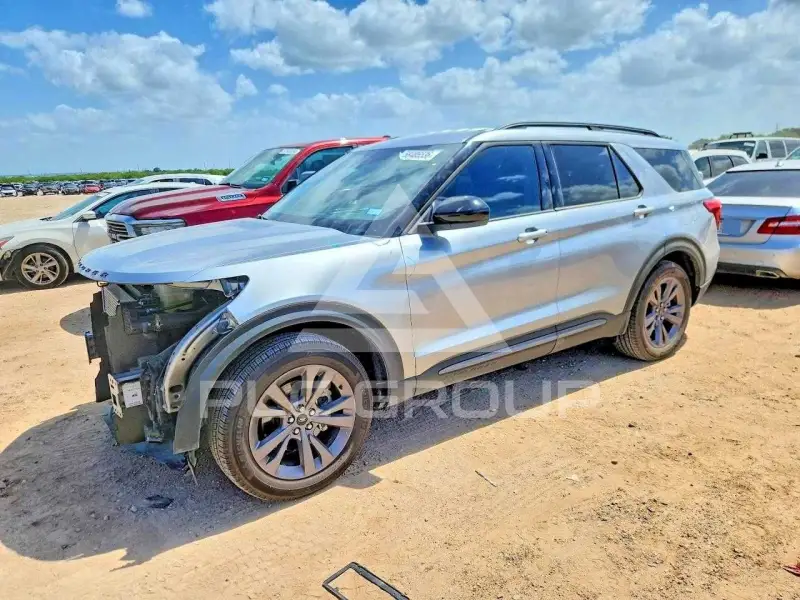 2024 Ford EXPLORER photo