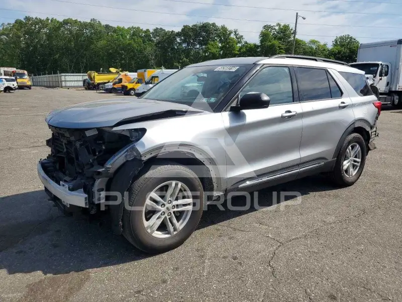 2024 Ford EXPLORER photo