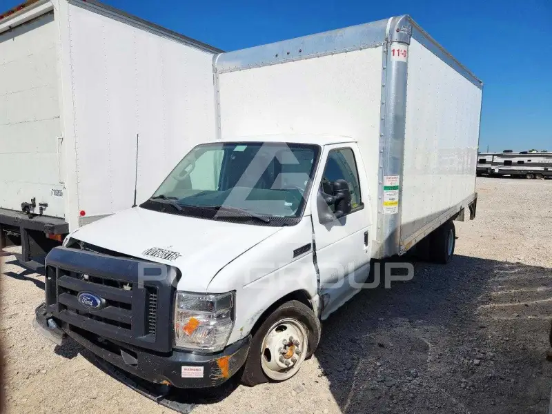 2024 Ford ECONOLINE фото