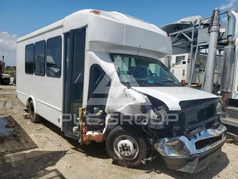 2024 Ford ECONOLINE фото