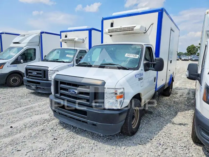 2024 Ford ECONOLINE photo