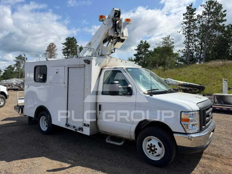 2024 Ford ECONOLINE фото