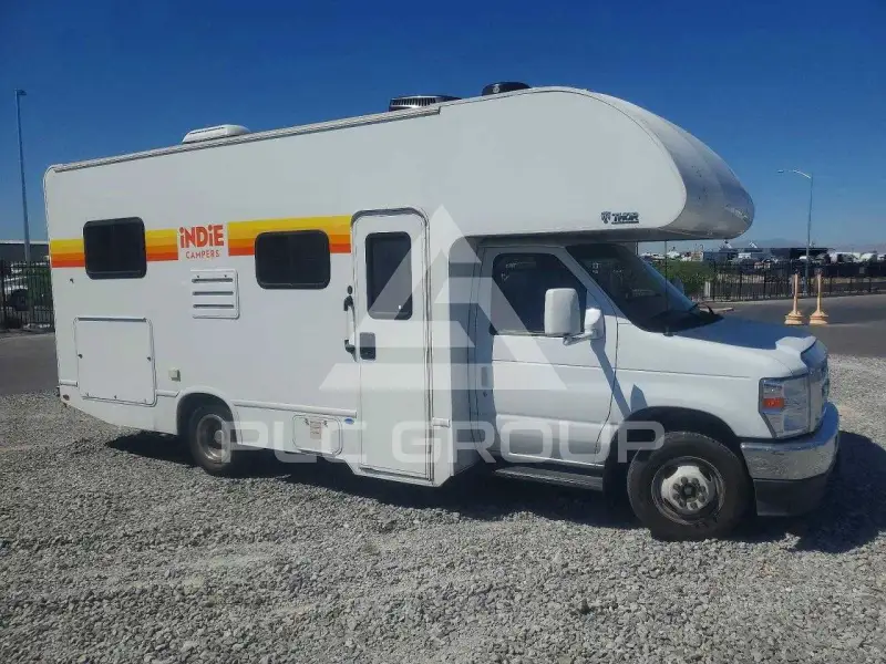 2024 Ford ECONOLINE photo