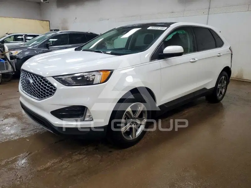 2024 Ford EDGE photo