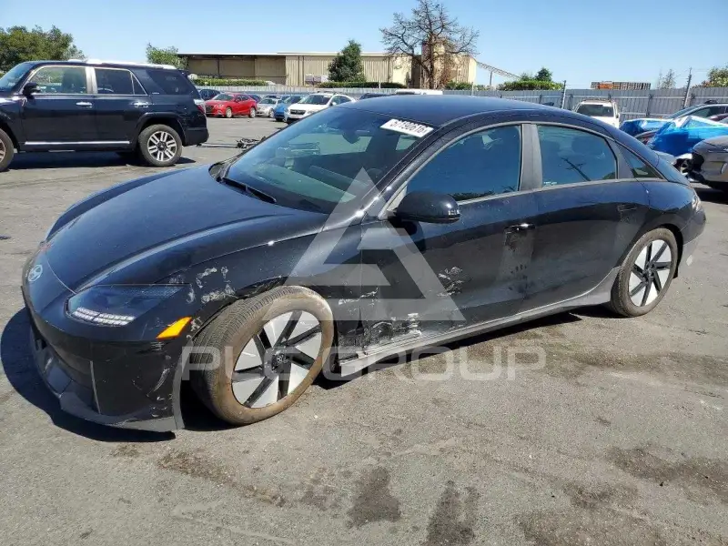 2024 Hyundai Ioniq photo