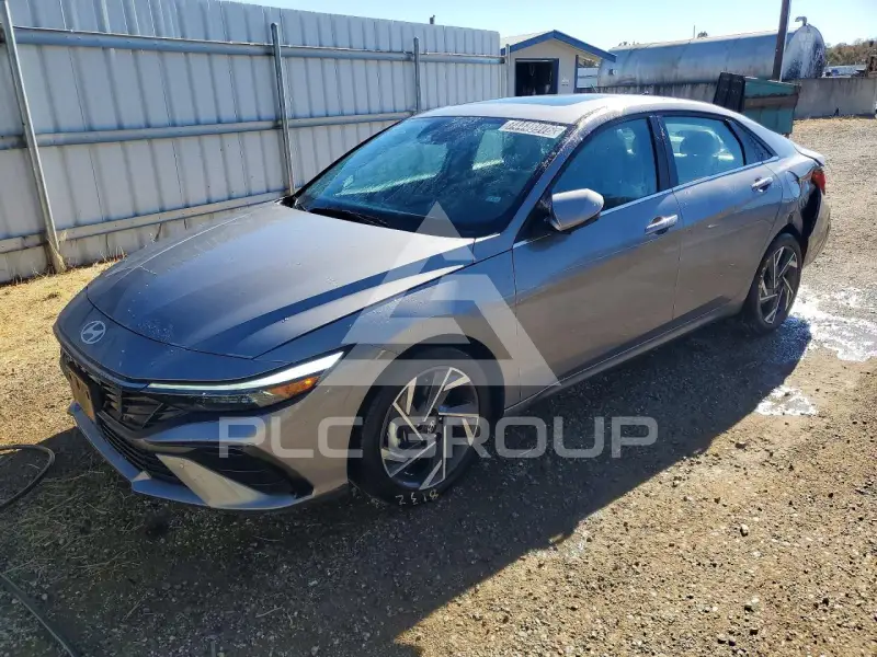 2024 Hyundai Elantra фото