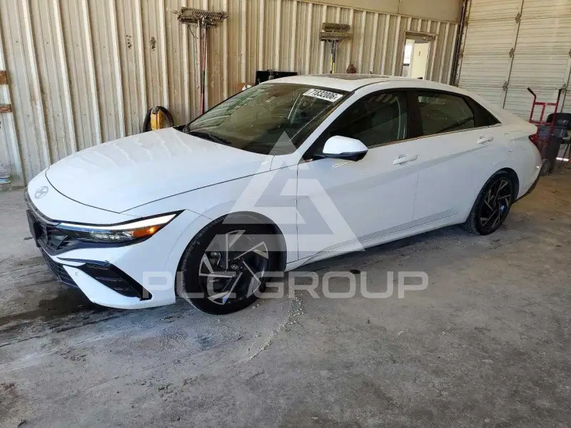 2024 Hyundai Elantra фото