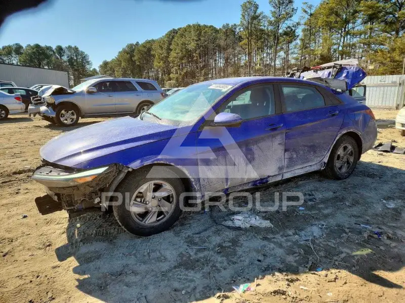 2024 Hyundai Elantra фото