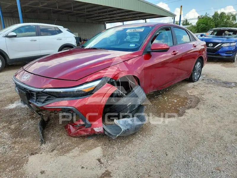 2024 Hyundai Elantra фото