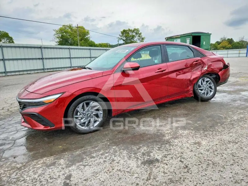 2024 Hyundai Elantra фото