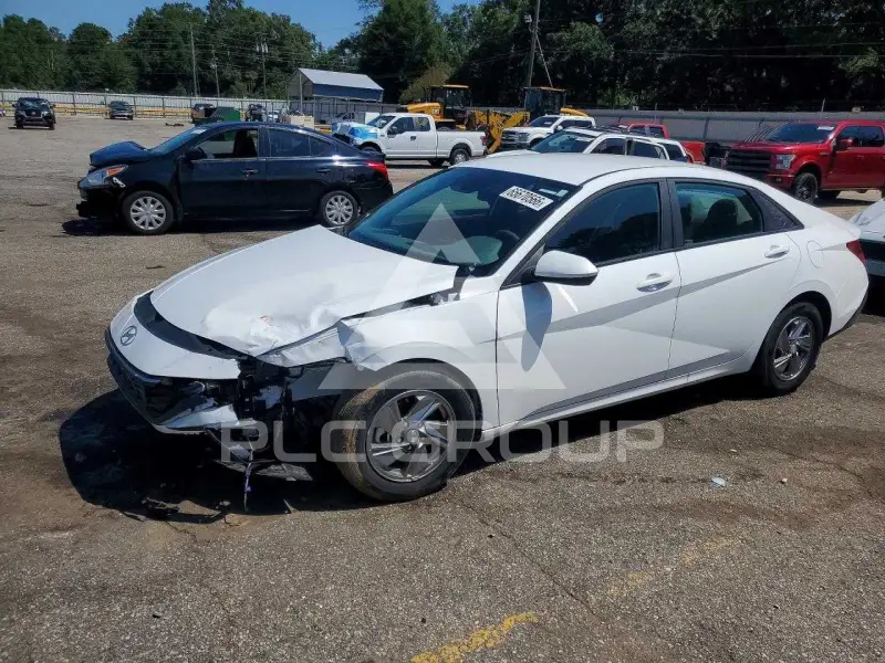 2024 Hyundai Elantra фото