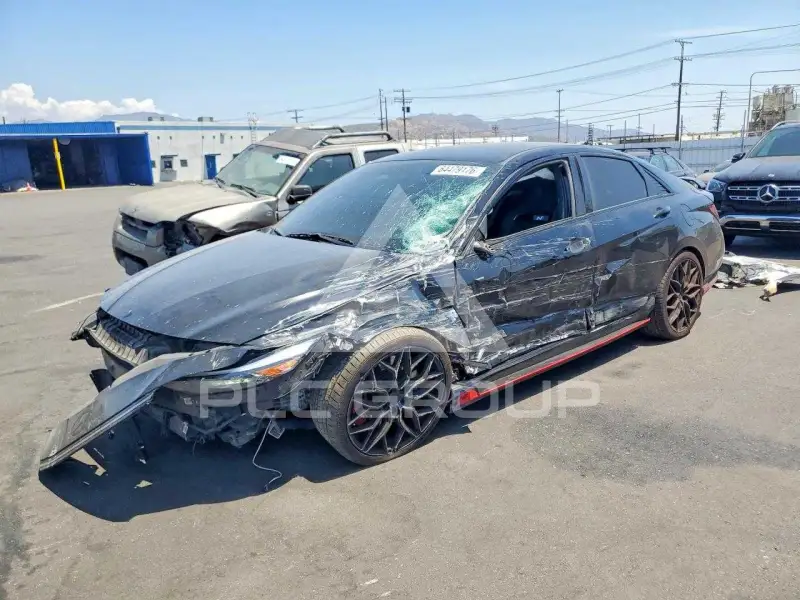 2024 Hyundai Elantra фото